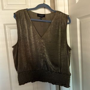 Laundry by Shelly Segal - top,  size XL, color khaki with gold, new